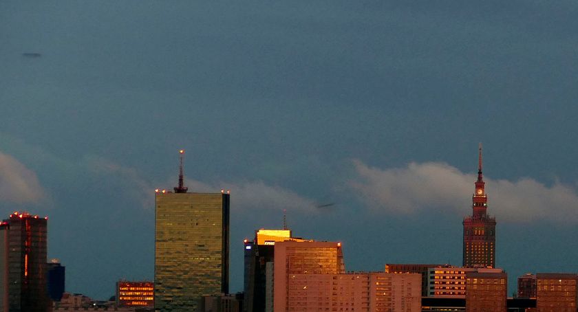 UFO nad Warszawą 