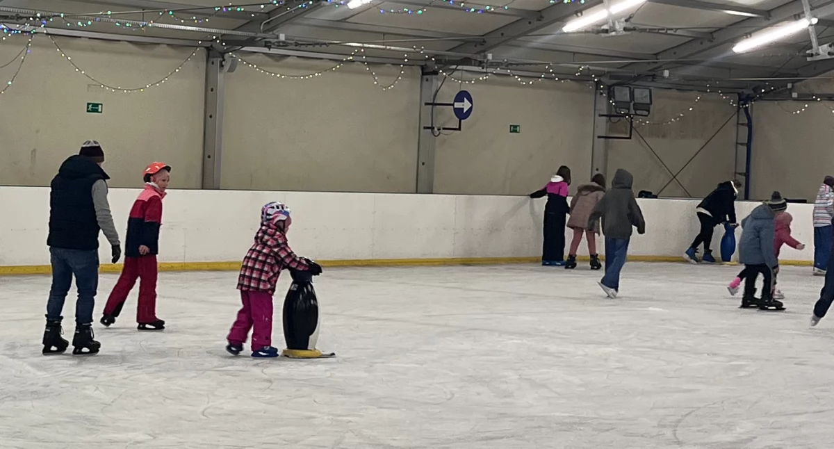 Warto zobaczyć, Łyżwy zakupy jednym miejscu lodowisko Westfield Arkadia - zdjęcie, fotografia