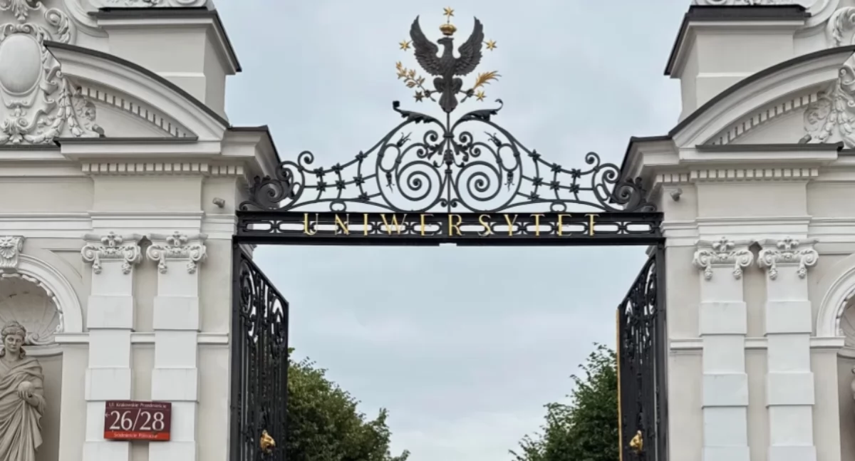 Działania służb, Uniwersytet Warszawski nowym sojuszem bezpieczeństwa podpisano porozumienie policją - zdjęcie, fotografia