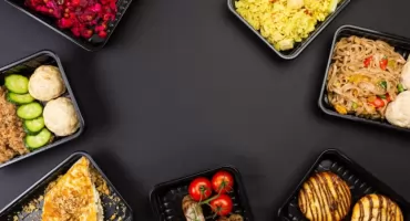 Catering dietetyczny w Warszawie Śródmieściu dla aktywnych – bądź fit i pełen energii dzięki zbilansowanym posiłkom dostarczonym pod Twoje drzwi!