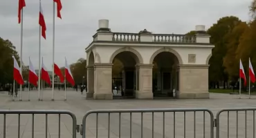 Utrudnienia w centrum Warszawy. Ruszyły przygotowania do obchodów 11 listopada