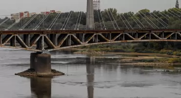 Trwają poszukiwania mężczyzny na Wiśle - użyto sonaru w rejonie Mostu Poniatowskiego