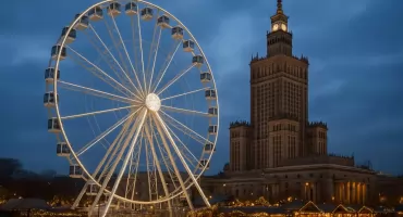 15-letni obywatel Ukrainy wspiął się na diabelski młyn w samym centrum Warszawy!