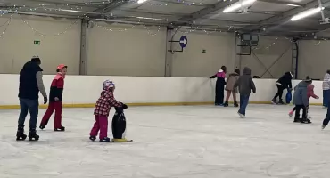 Łyżwy i zakupy w jednym miejscu - lodowisko przy Westfield Arkadia