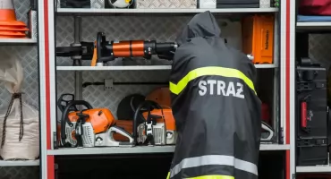 Nieznany proszek w kopercie - alarm i ewakuacja komisariatu policji