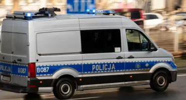 Pijana 13-latka w centrum Warszawy. Sprawę wyjaśnia policja
