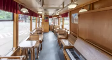 „Zaczytaj się w WTP”. Specjalny tramwaj wyjedzie na tory stolicy