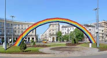 Tęcza nie wróci na Plac Zbawiciela. Powodem spór o prawa autorskie
